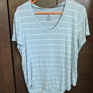 V-back Tshirt